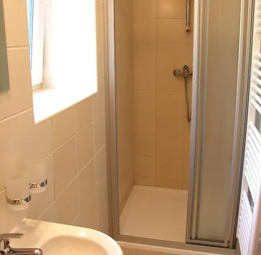 Pensionat Aneta 3*